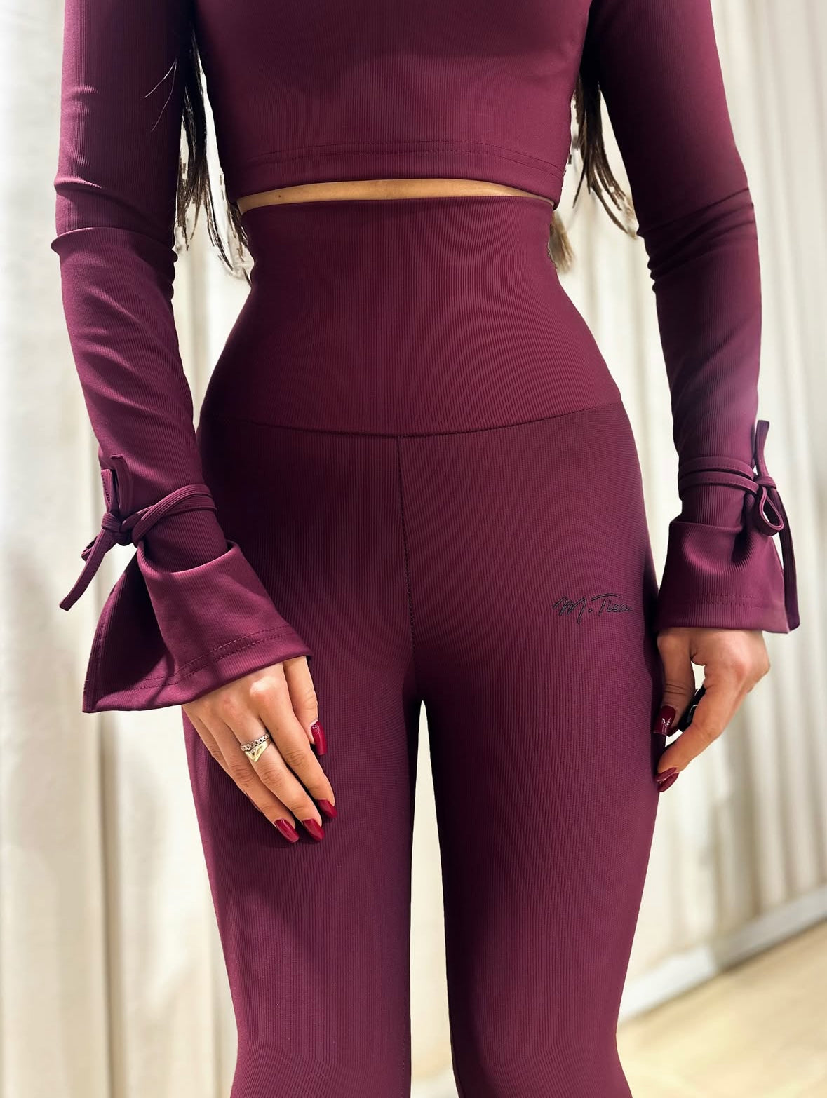 Dwuczęściowy komplet w kolorze burgundowym