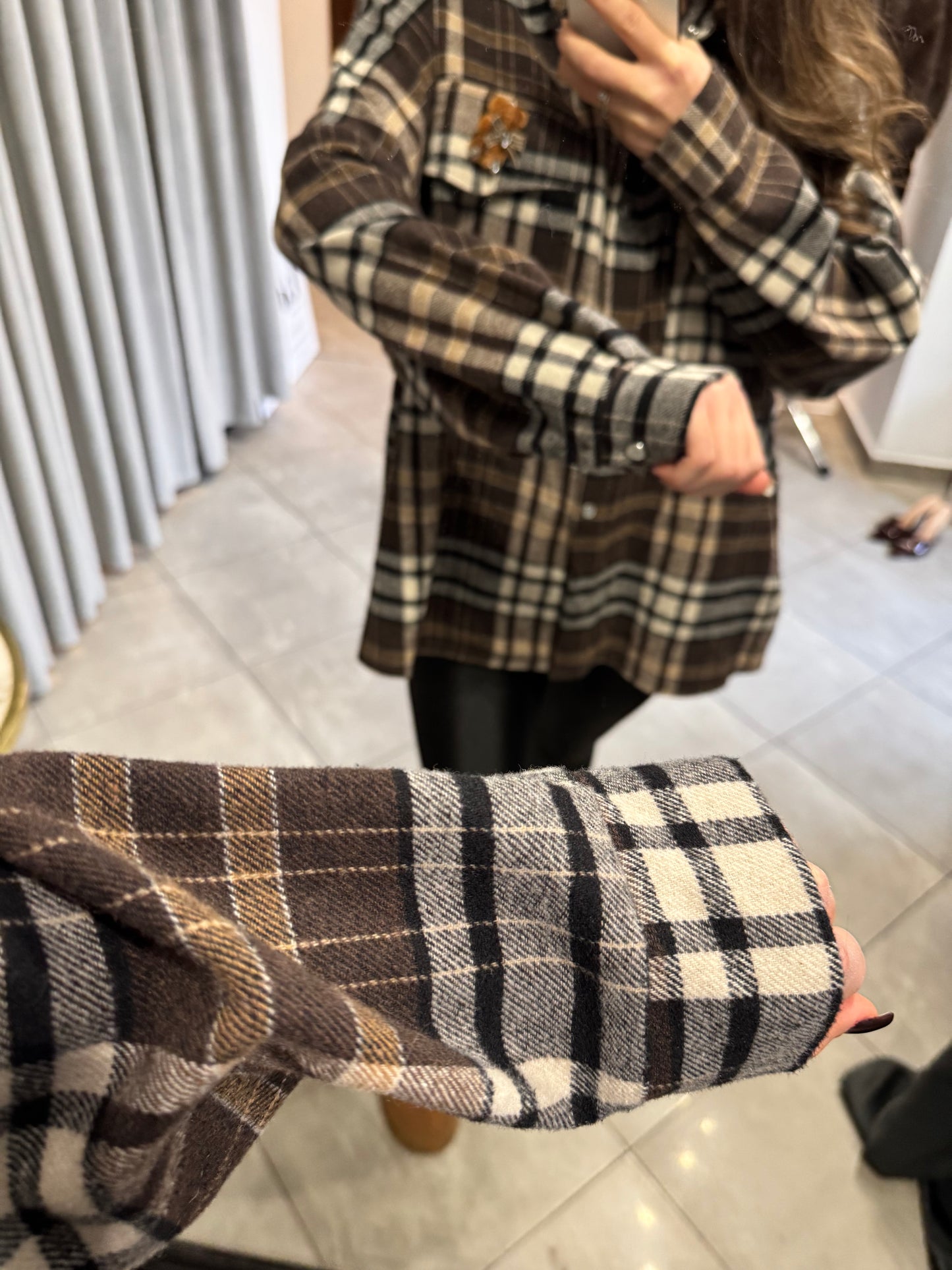 Brązowo-beżowa flanelowa koszula oversize w kratę