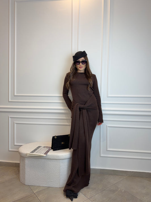 Sukienka Maxi z Długim Szalem – Belluci Czekoladowy Brąz