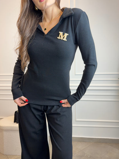 Czarny komplet dresowy premium z szerokimi spodniami i bluzką z dekoltem V