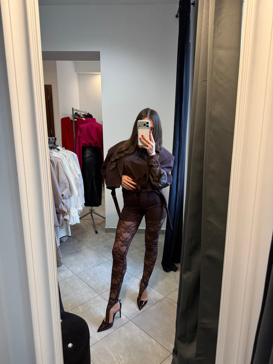 Koronkowe legginsy na palec z wszytymi spodenkami