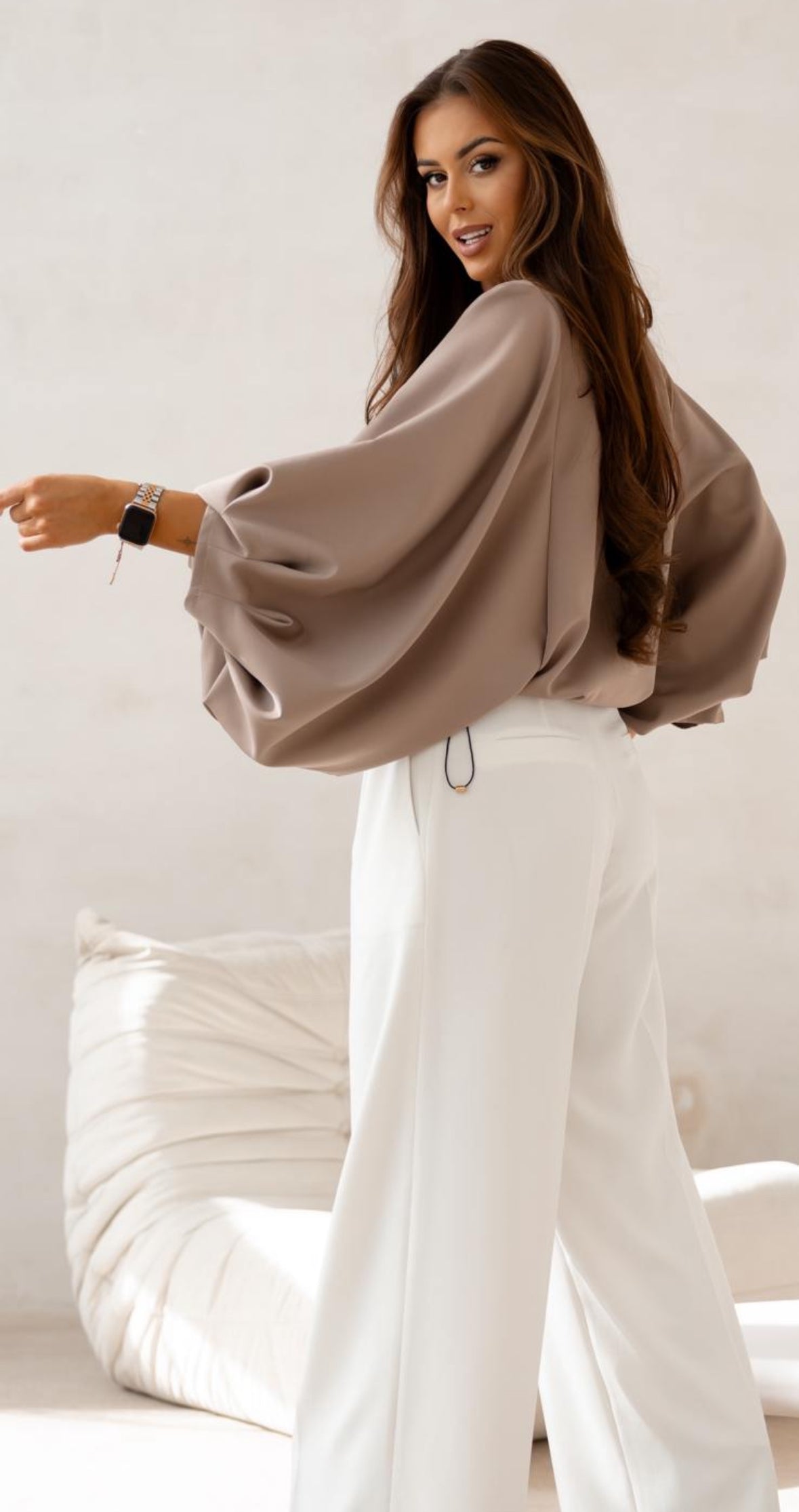 Elegancka koszula oversize z bufiastymi rękawami