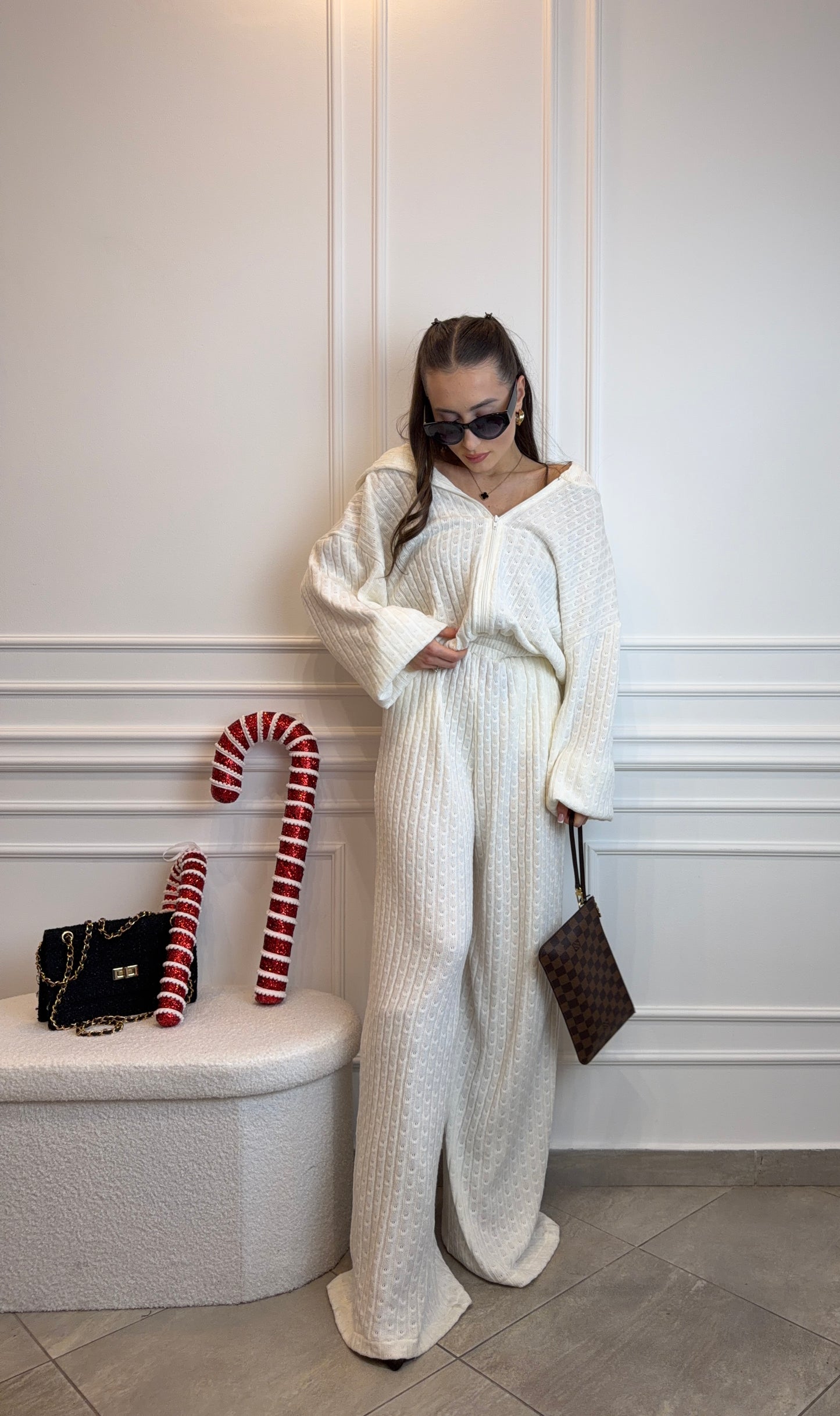 kombinezon z warkoczowym splotem w kolorze ecru