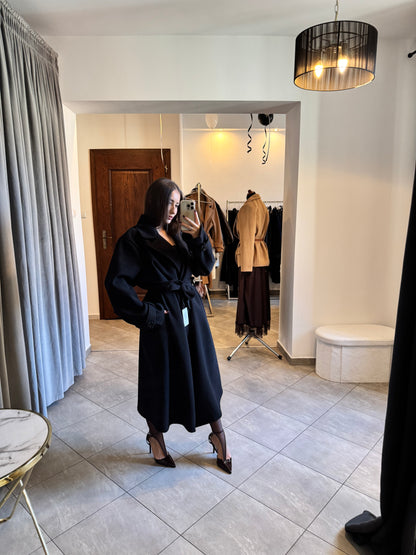 Czarny Płaszcz - Klasyk