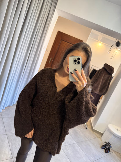 Miękki sweter z efektem „miś” oversize – czekoladowy