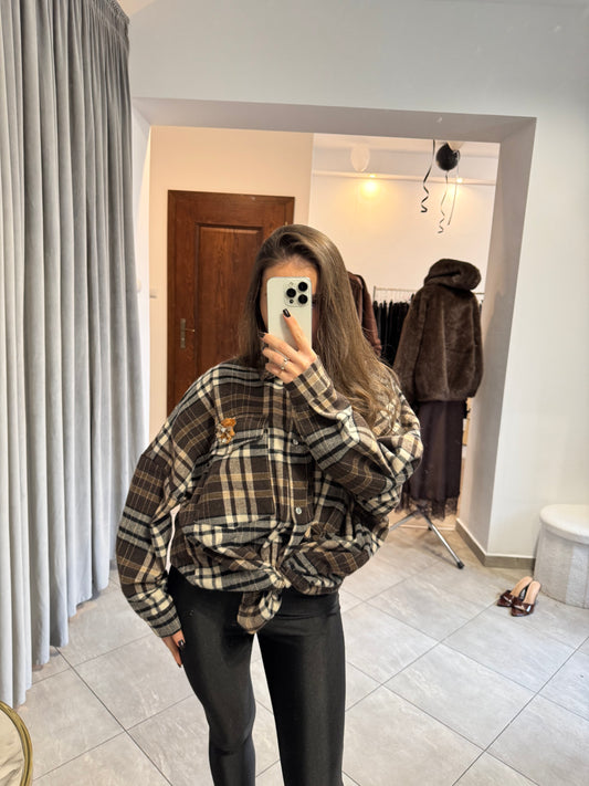 Brązowo-beżowa flanelowa koszula oversize w kratę