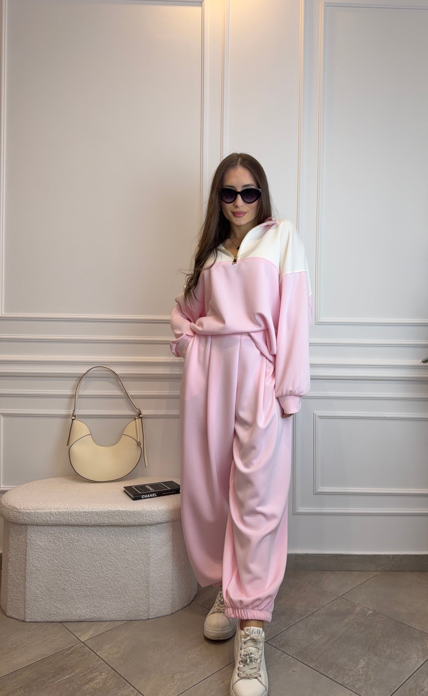 Pastelowy komplet dresowy Premium Pink – bluza z półzamkiem i spodnie jogger