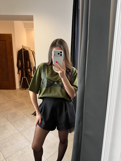 T-shirt z koronkowym nadrukiem – Khaki